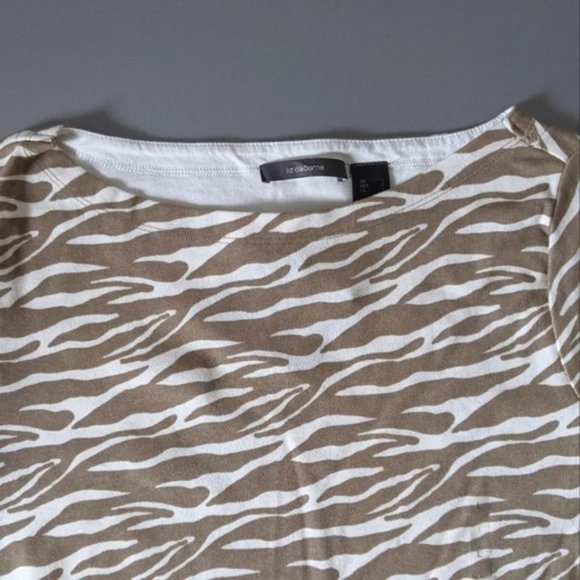 Liz Claiborne Short Sleeve Boatneck Shirt, Tan / Off-white Zebra Print - Picture 3 of 7